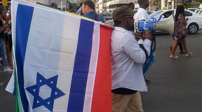 « Plus les valeurs familiales sont transmises et plus les jeunes Éthiopiens trouvent la force de s’intégrer »