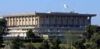 « La politique israélienne est encore peu connue des olim francophones, mais les politiques commencent à connaitre les francophones »