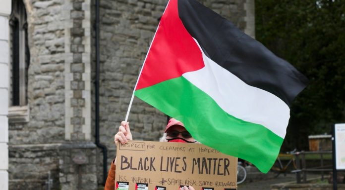 L’injonction » humanitaire », arme ultime de la guerre postmoderne